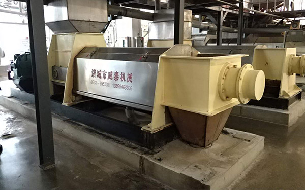 玉米胚芽、纖維擠干脫水作業(yè)現(xiàn)場(chǎng)